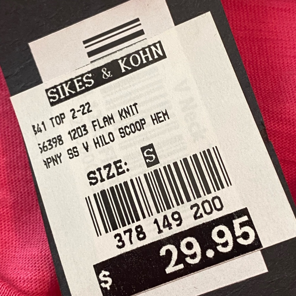 Pink‎ Tee - Picture 4 of 7